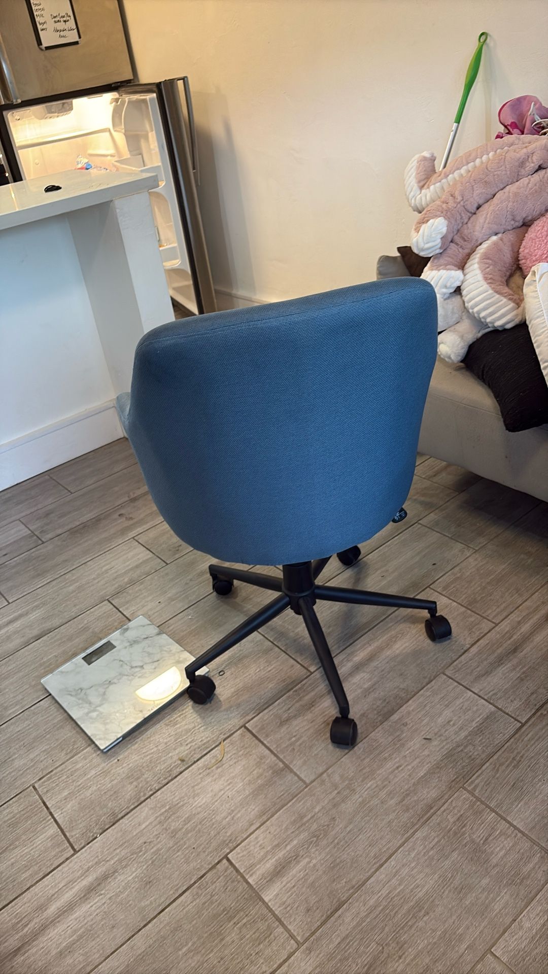blue wheel chair for desk