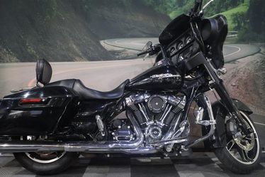 2017 Harley-Davidson Street Glide