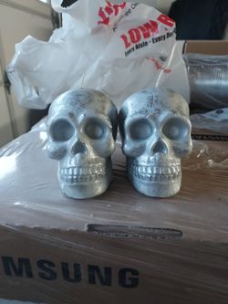Skull Candles