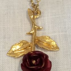 Gold Tone Rose Pendant Necklace