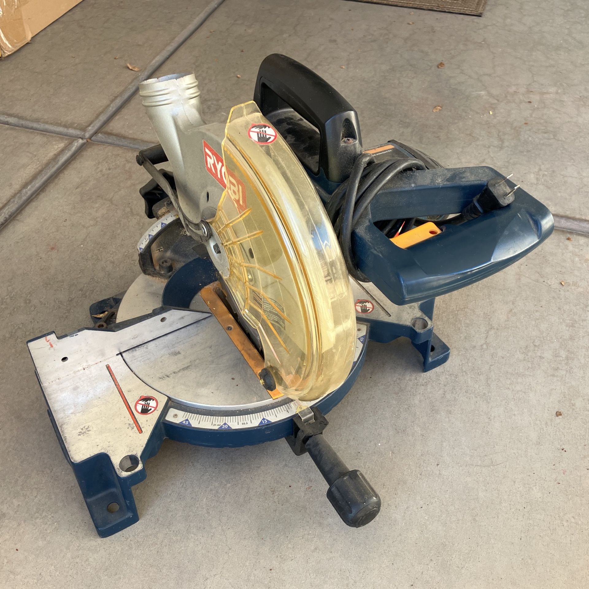 Ryobi 10 Inch Compound Miter Saw TS1342