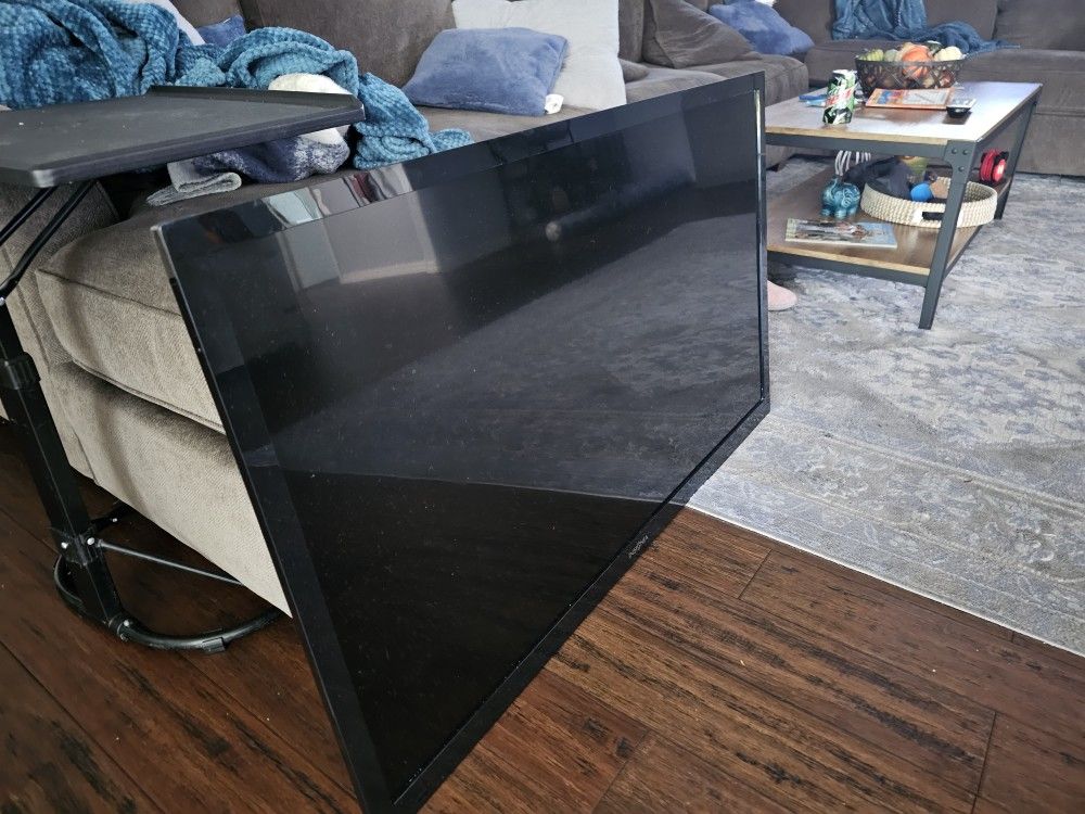 Insignia 46" TV for Sale in Lakeland, FL OfferUp