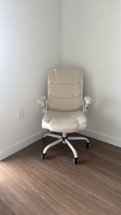 White/Beige Office Chair