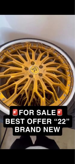 22 inch brush gold rucci’s 5 lug w. floating cap