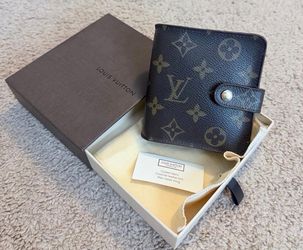 LOUIS VUITTON (compact wallet)