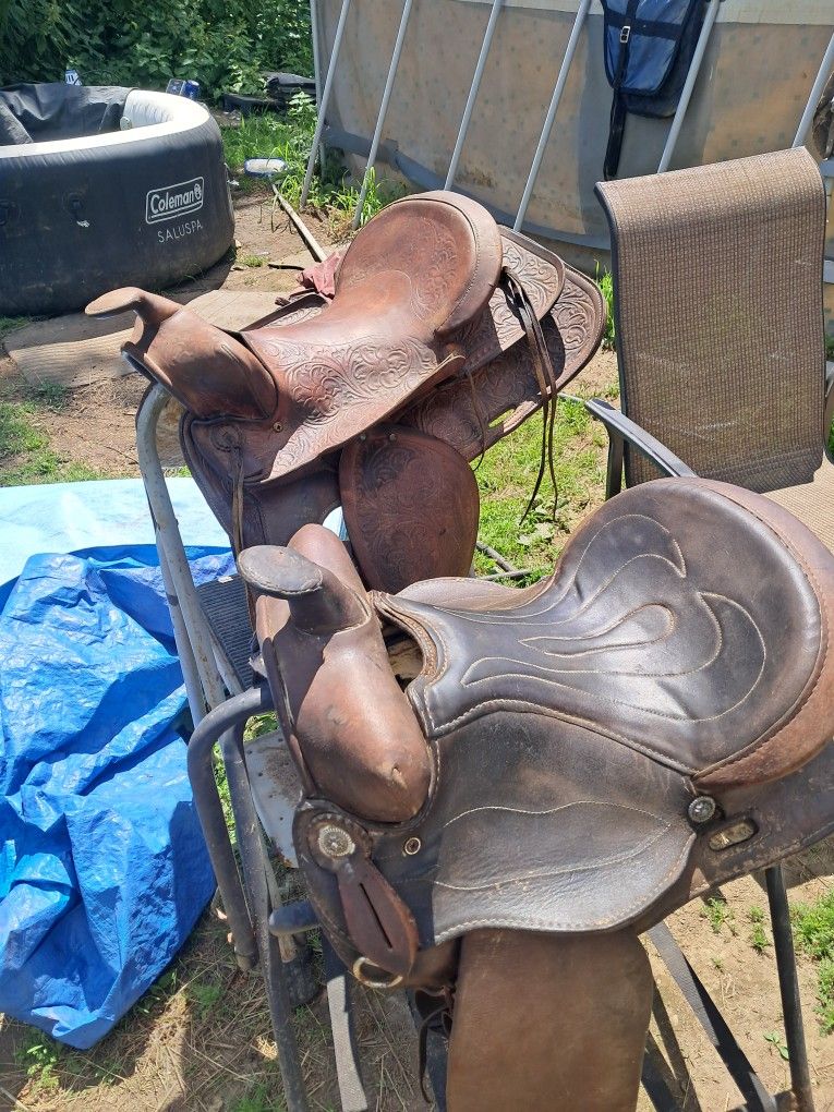 Western Saddles
