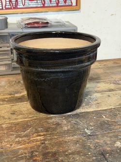 Ceramic pot