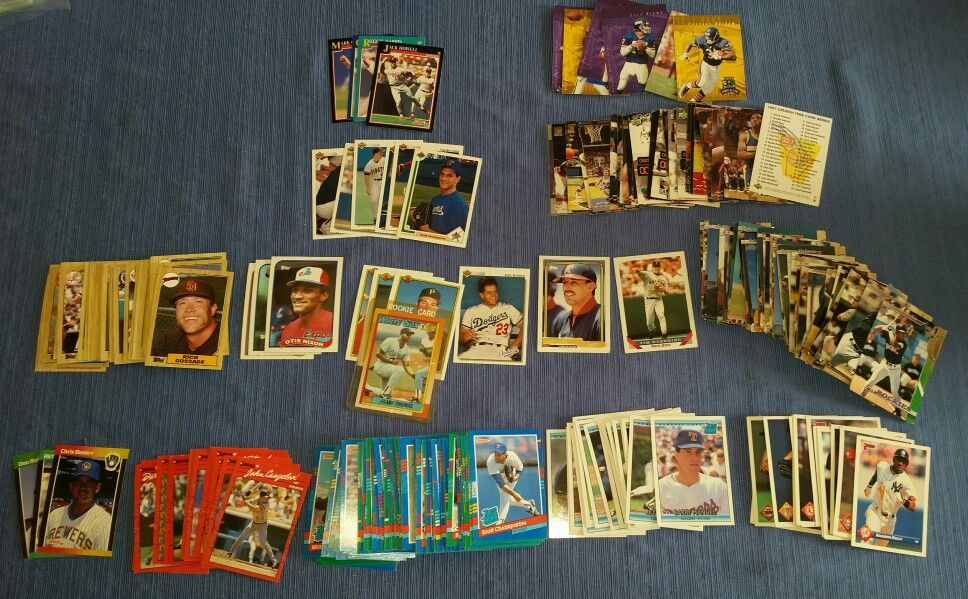 Baseball card lot (about 260 cards from 1988-1994)