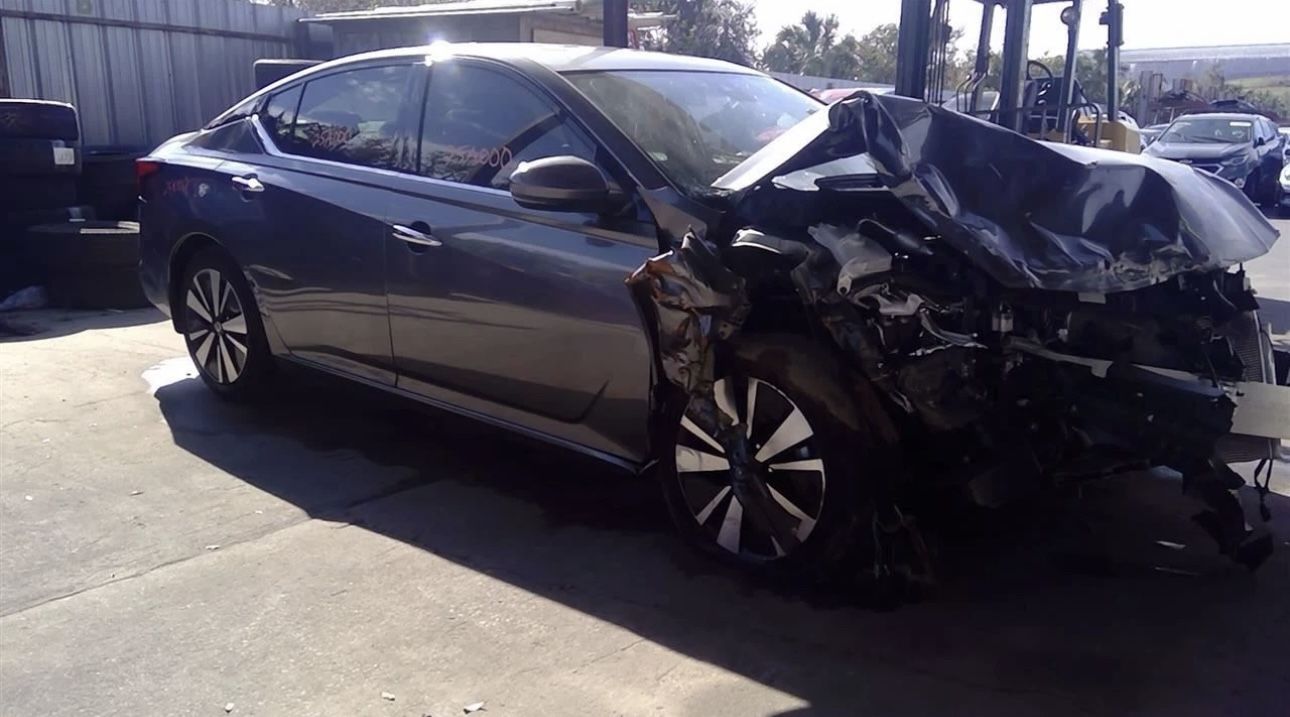2021 Nissan Altima Part Out