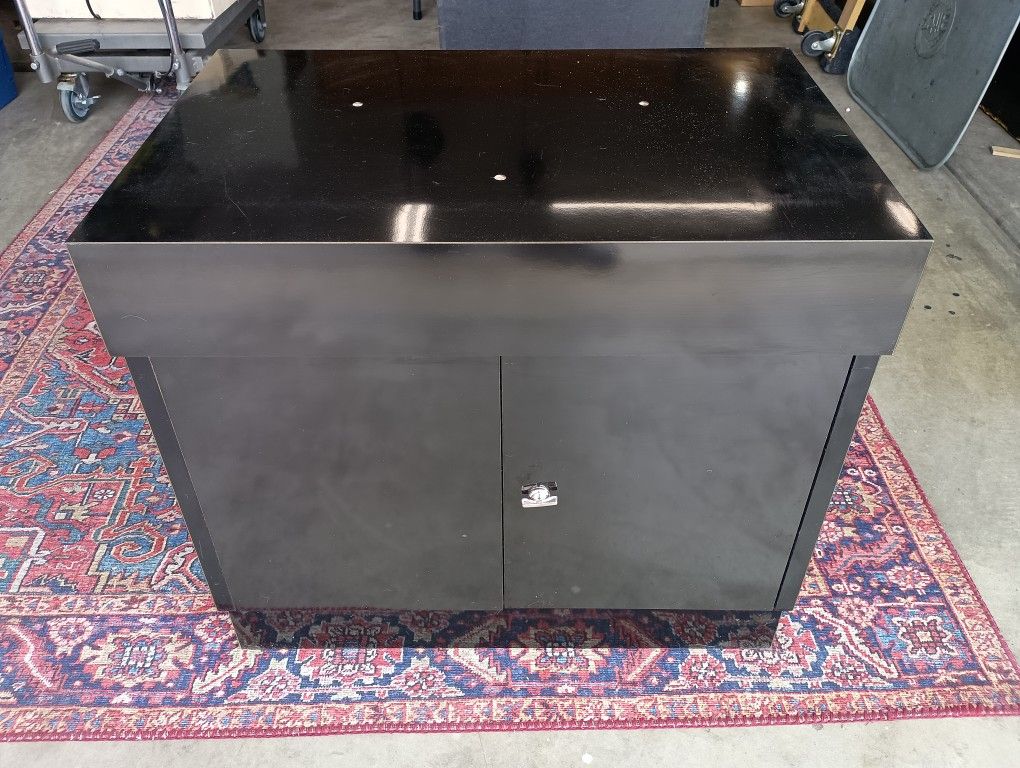 Slot Machine Stand (Wooden)