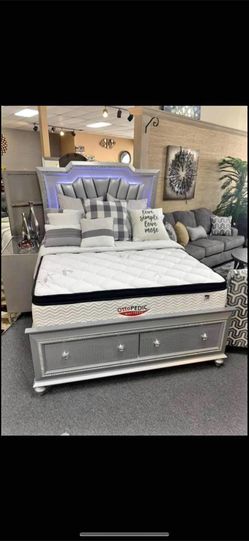 All furniture must go 75% off visit us for discount financing available no credit check 40$ down🌈🌈