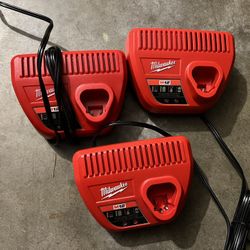 Milwaukee Charger M12
