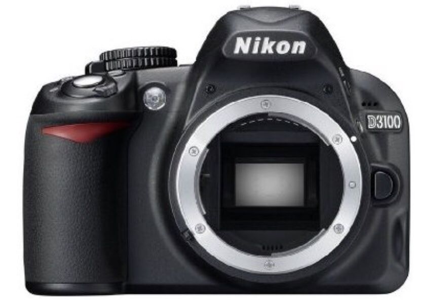 Nikon d3100 body only (lenses available)