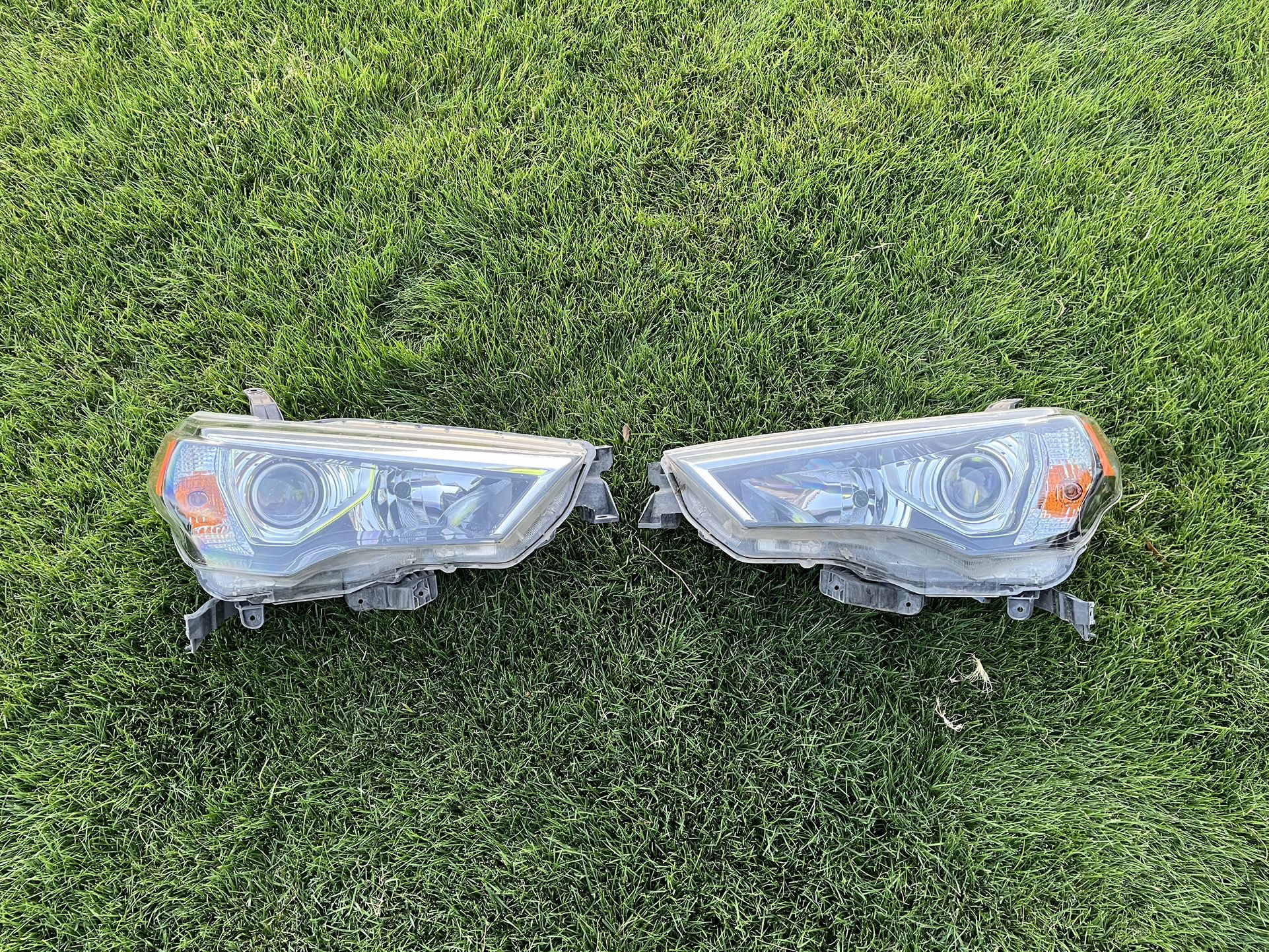 Toyota 4Runner Headlights