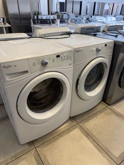 Whirlpool front load washer and gas dryer set