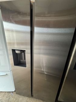 Stainless Steel Side-by-Side Refrigerator with Ice and Water Dispenser