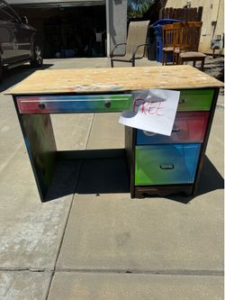 Wood desk Free