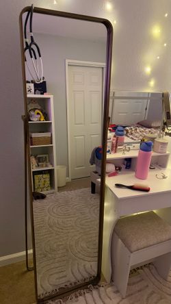 stand up mirror