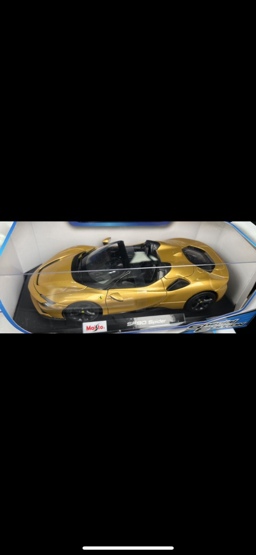 Gold Ferrari Toy Car 1/18 New