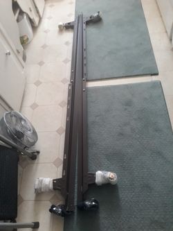Queen Bed frame w/ wheels