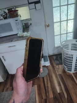 IPHONE 16 PRO - AT&T