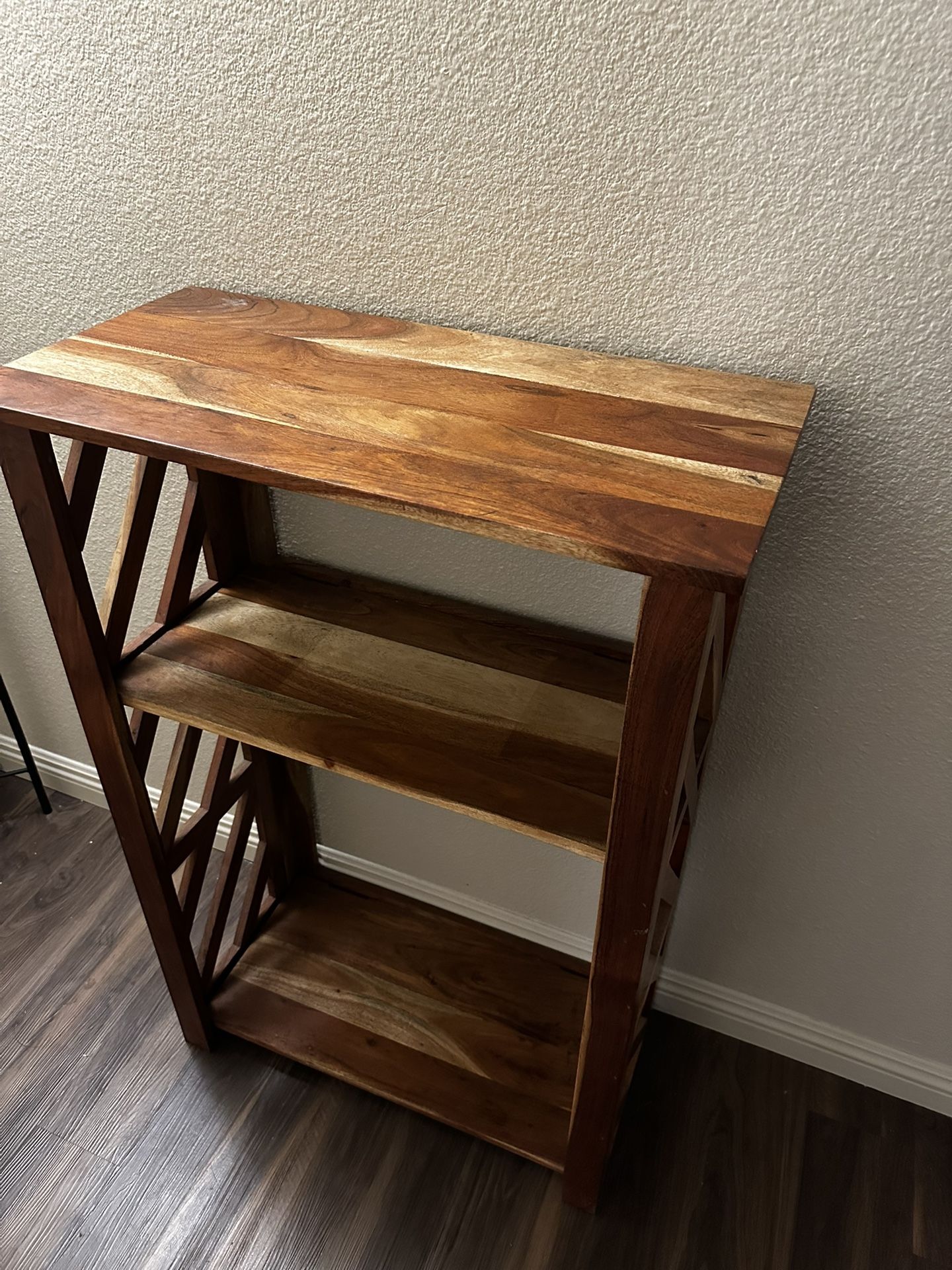 Entryway shelve