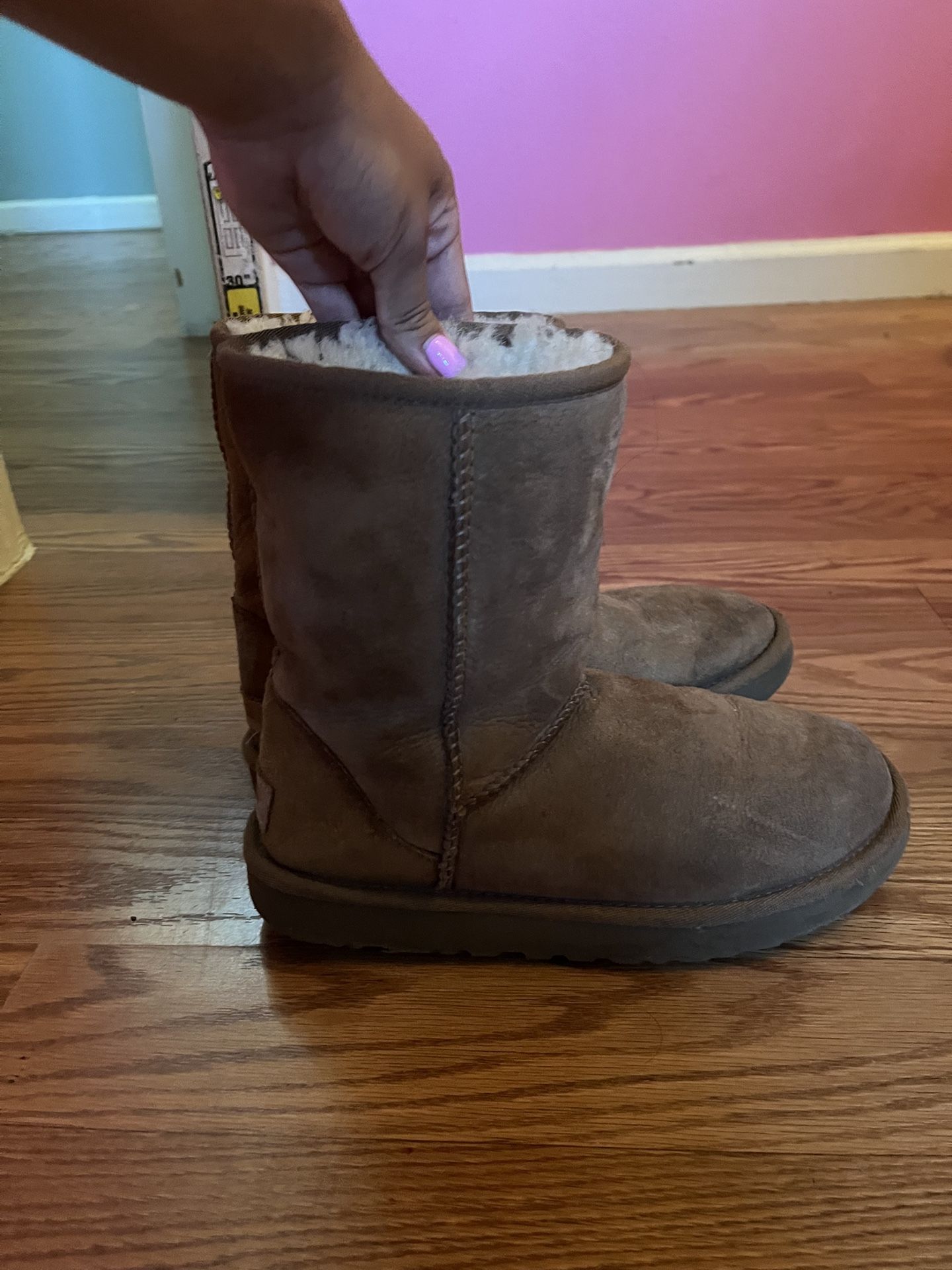 UGGS