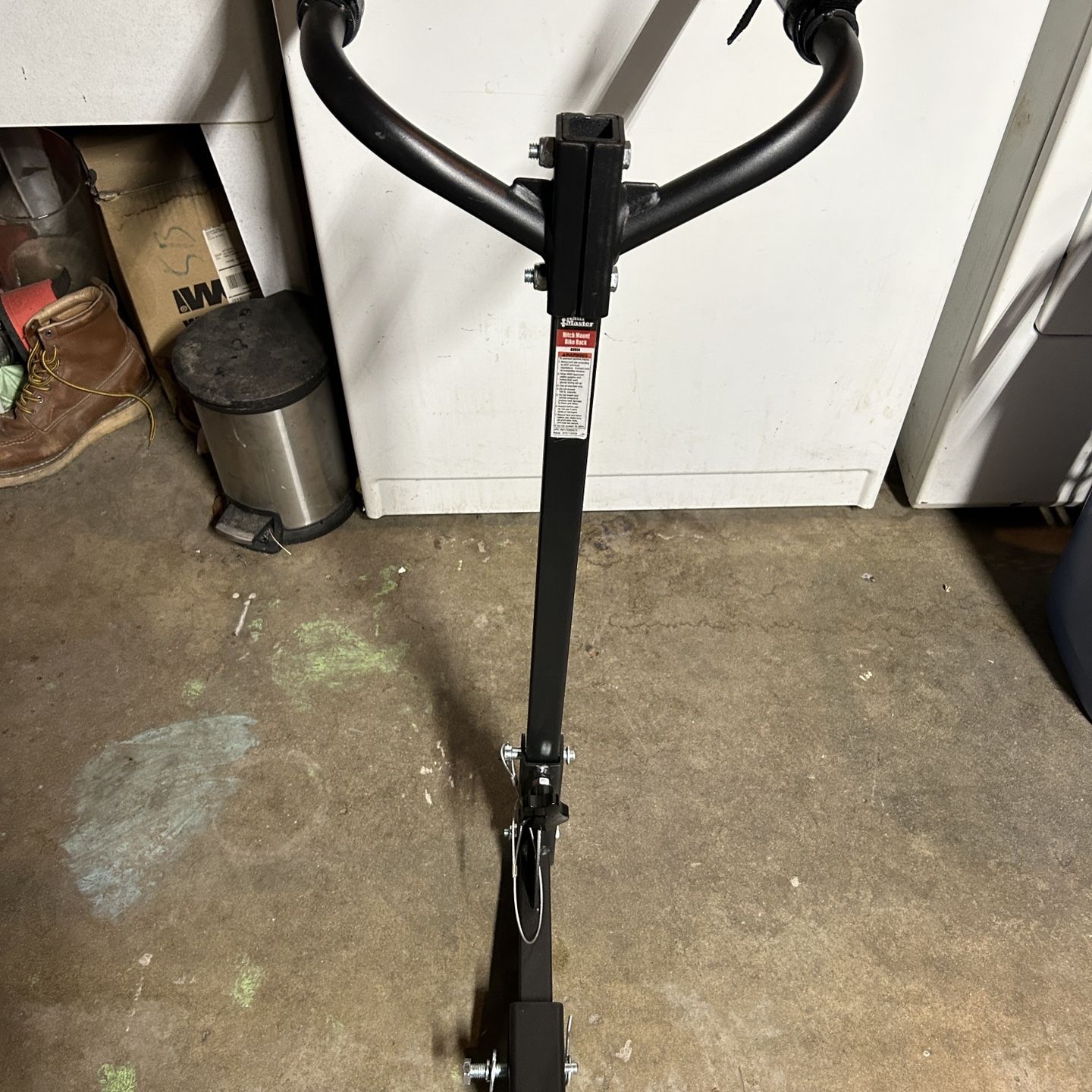 Harbor Freight Tow Hitch Bike Rack For 2 Bikes for Sale in Fresno