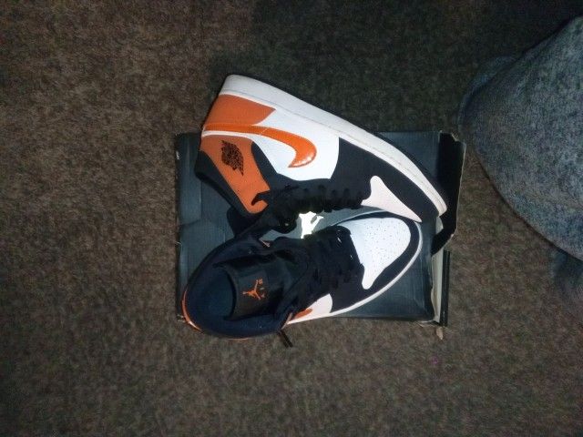 Air Jordans 1 Mid