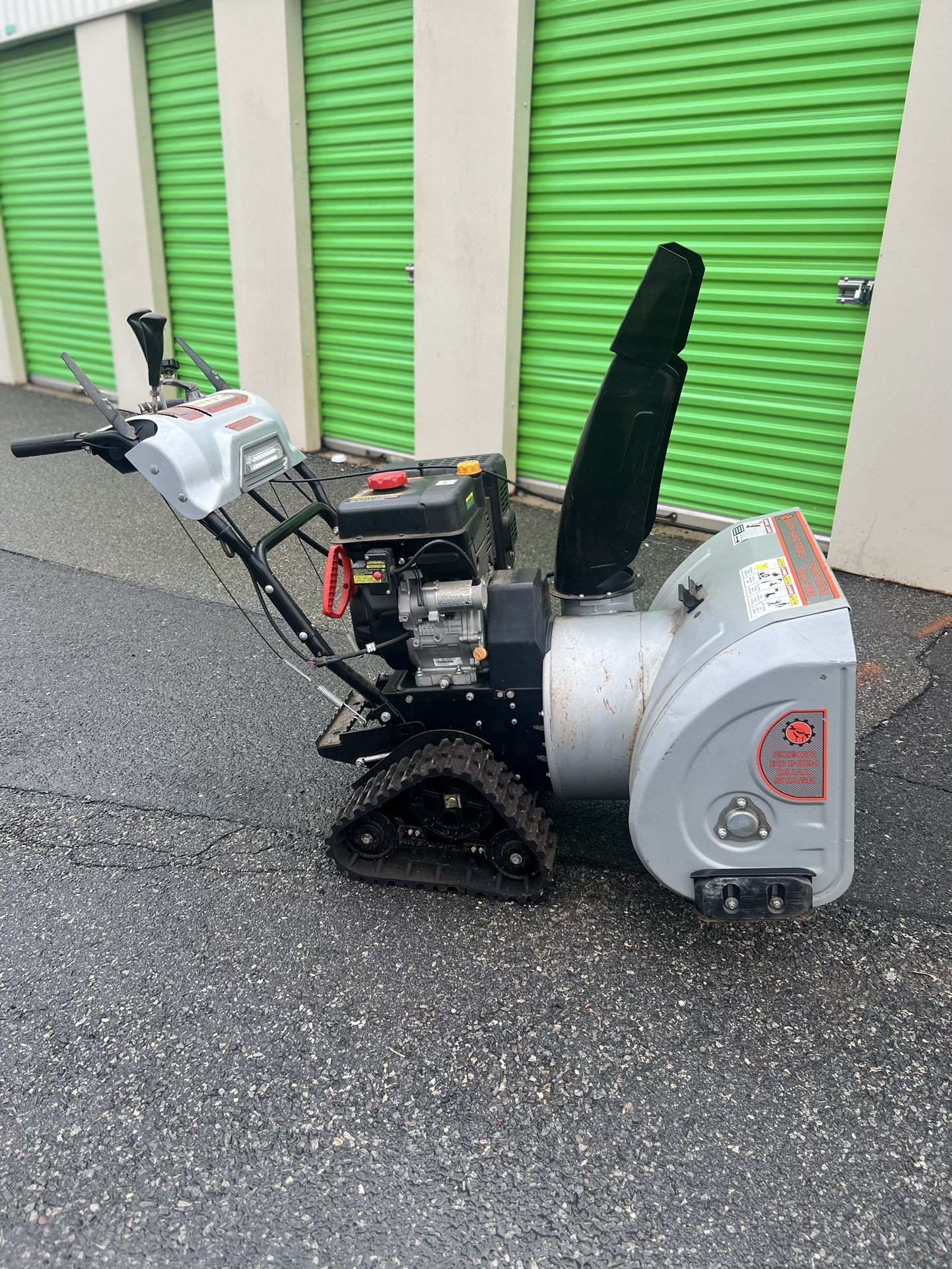 Loncin 302cc Two Stage Track Drive Snow Blower