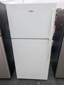 30" Whirlpool refrigerator/3 months of warranty and free local delivery