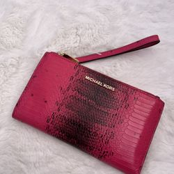 MICHAEL KORS HOT PINK LEATHER SMARTPHONE WALLET (BRAND NEW) - $100