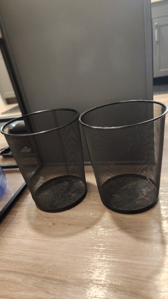 Set Of Two Trash Bins/ Trash Cans