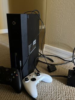 Xbox One With 2 Controllers And 3 Games