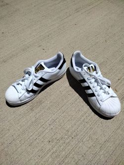 adidas Originals Superstar Men’s Lace Up Low Top Athletic Sneakers White/Black