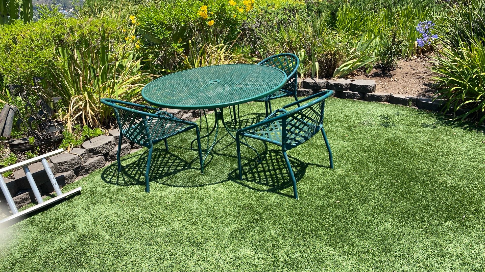 Metal Table With 3 Chairs