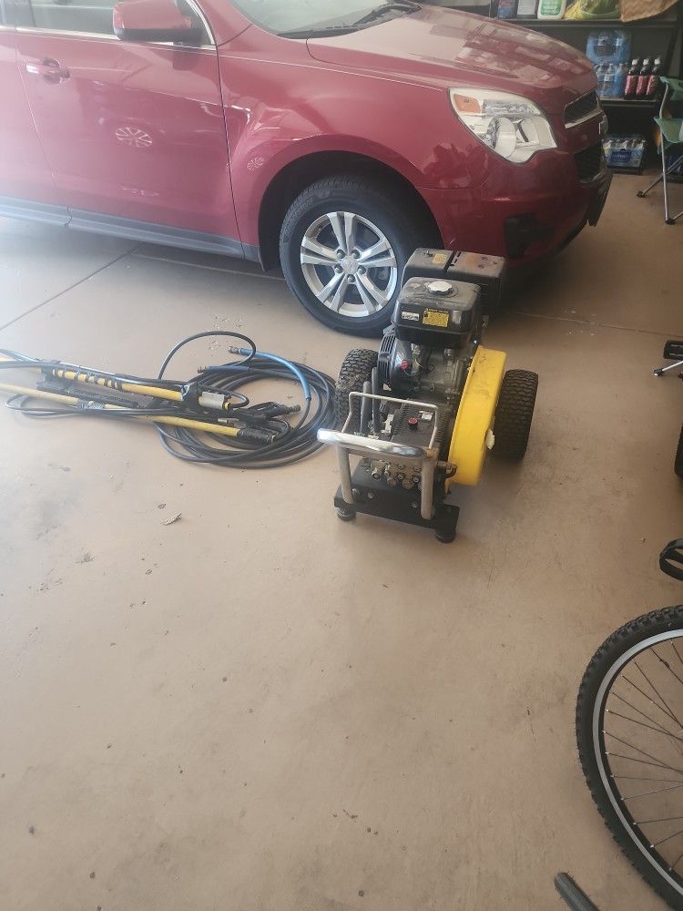 Landa Pressure Washer 3500 Psa With Quick Connect Attachments.