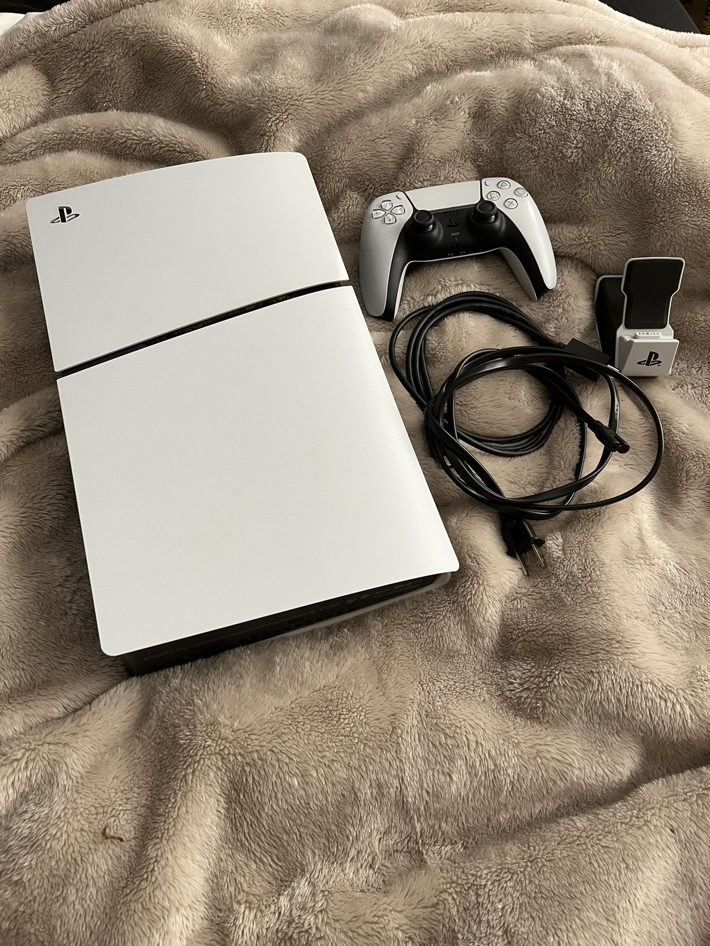 PS5/Controller/Charger & Charging Dock