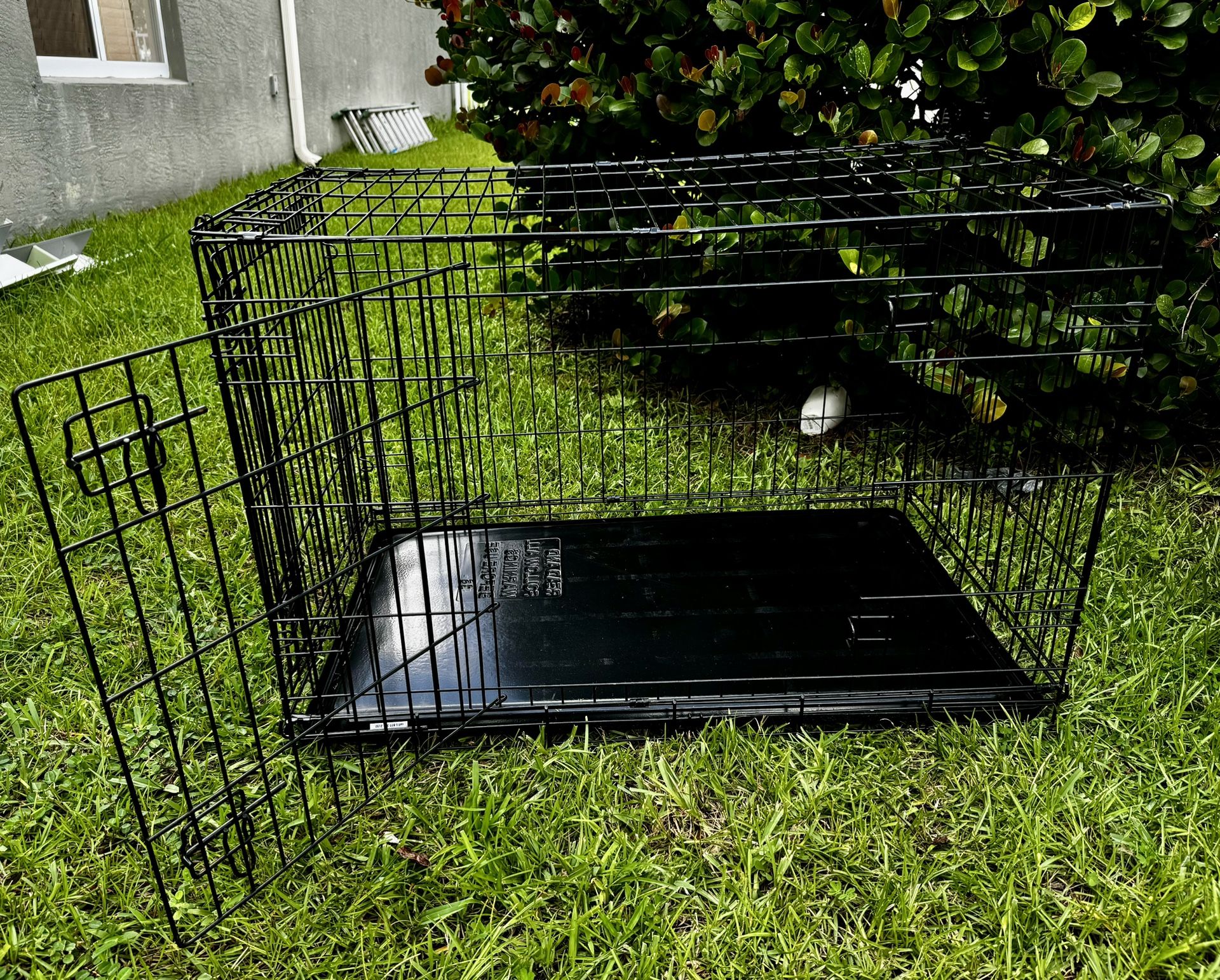 Medium Dog Cage Crate