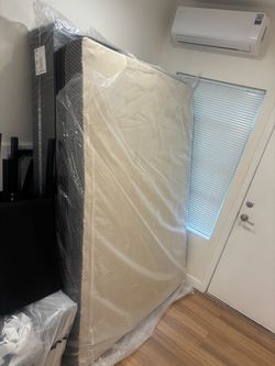 Box spring for queen bed