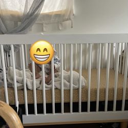 Marley by Baby Mod 3-in-1 Convertible DaVinci Crib by