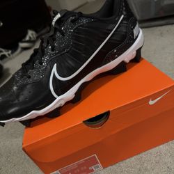 Size 11 - Nike Alpha Hurache 4 KYSTN 