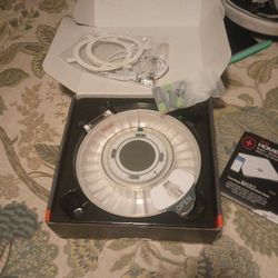 Smart Medication And Vitamin Wi-Fi Pill Dispenser With UV Blocking Lid