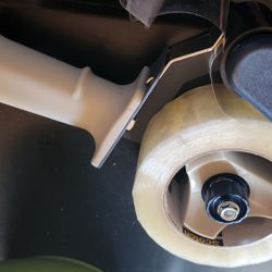 PROFESSIONAL TAPE ROLLER DISPENSE