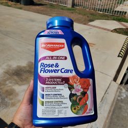 FREE BioAdvanced All-In-One Rose & Flower Care 4 lbs