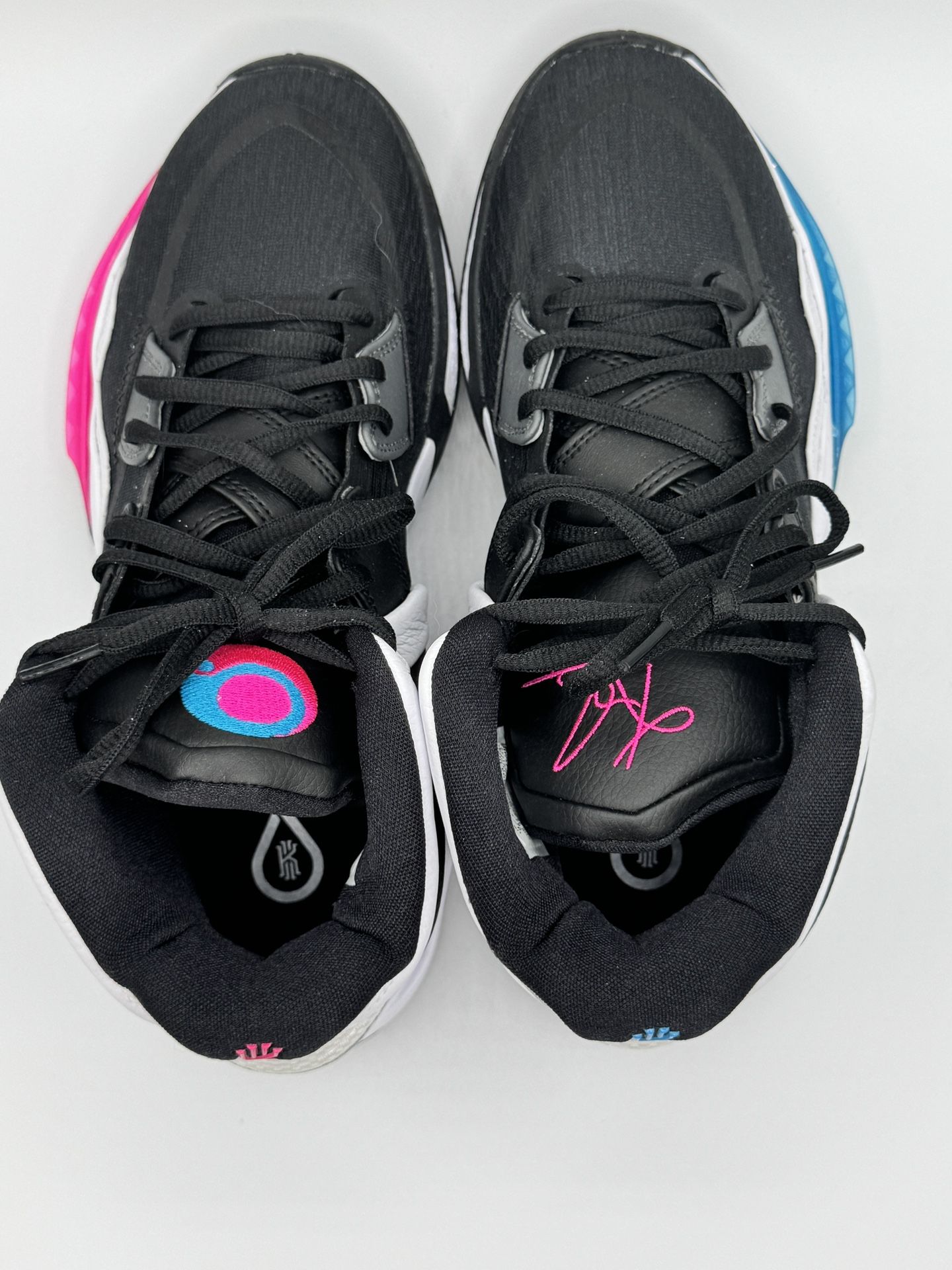 Nike Kyrie Infinity EP 'South Beach Women’s 10 Men’s 9 BRAND NEW