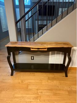 Coffee table with drawer