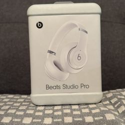 Beats Studio Pro