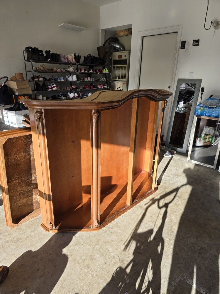 FREE Display Cabinet With Glass Shelf And Glass Doors