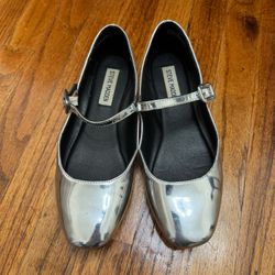 Silver Steve Madden Flats
